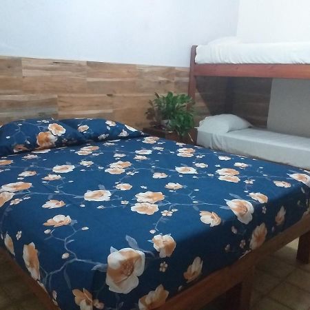 Residencial Santiago Habitaciones Hotel Bed & Break Fast โปซาดัส ภายนอก รูปภาพ
