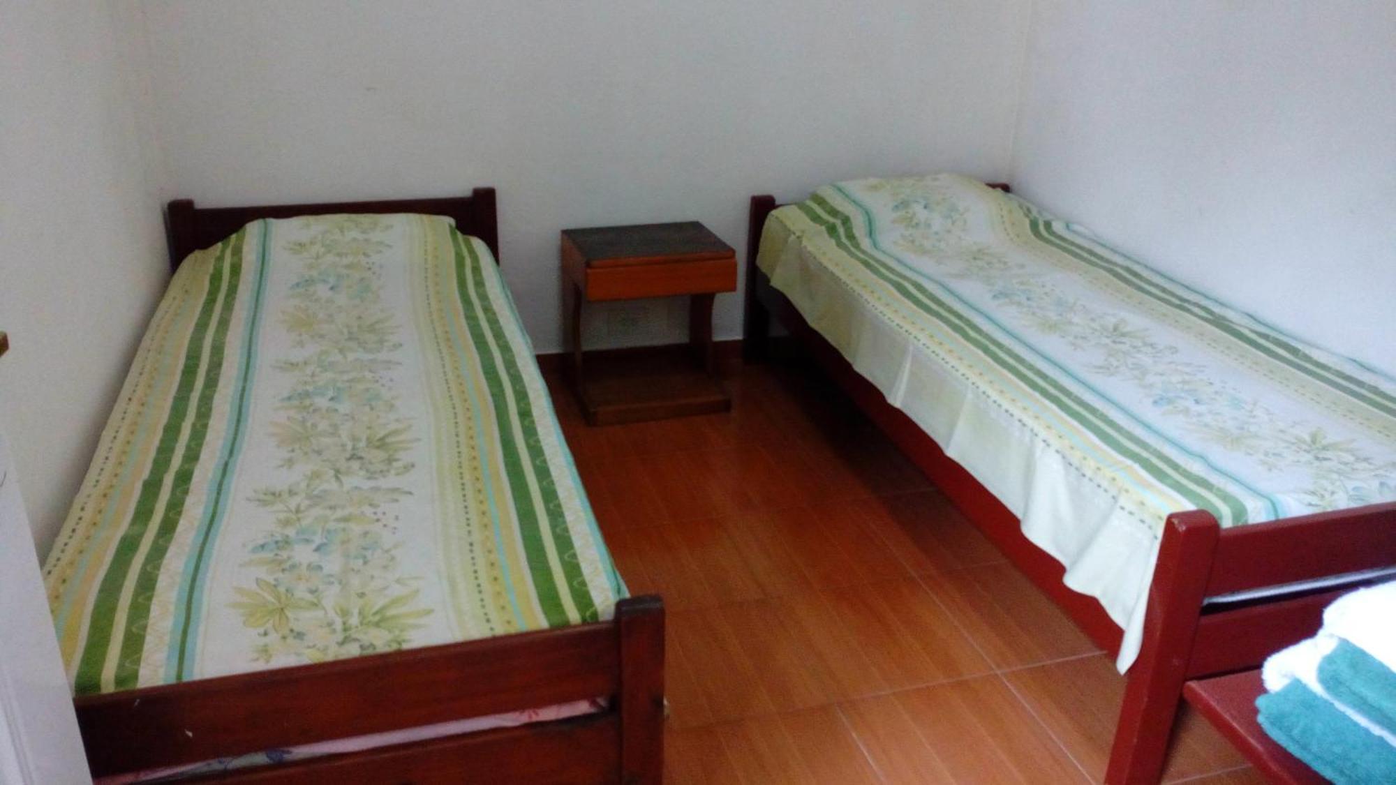 Residencial Santiago Habitaciones Hotel Bed & Break Fast โปซาดัส ภายนอก รูปภาพ
